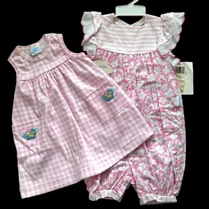 Neu mit Etikett Vintage Mädchen 18 Monate Kleid & Strampler rosa & weiß Hartstrings & Wee 'n Me - Bild 1 von 8