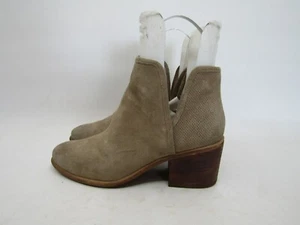 Hinge Womens Size 9.5 M Brown Suede Ankle Fashion Boots Bootie - Picture 1 of 11