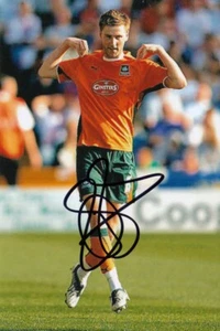 Foto autógrafa de fútbol americano firmada a mano por Paul Gallagher Plymouth Argyle 6x4 2 - Imagen 1 de 1
