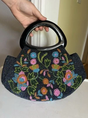 Bolso de mano vintage floral con cuentas usado en excelente estado Foto 1 de 4
