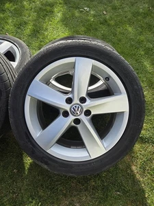 Original VW Polo 6r 6c Felgen 16ZOLL Alufelgen 6R0601025 5x100 - Bild 1 von 8