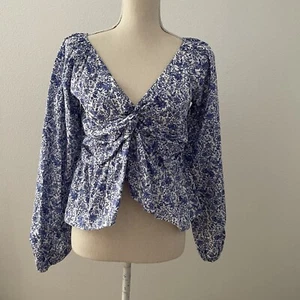 Flawless Womens Long Sleeves V Neck Crop Floral Print NWT Size Medium Blue White - Imagen 1 de 7