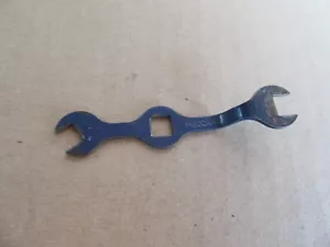 886D Meccano 7mm Square Bag Key - Picture 1 of 4