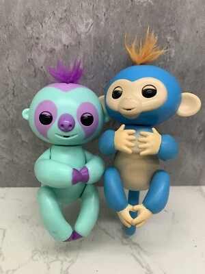2 X Fingerlings Monkey & Sloth Toys Interactive,  Sounds & Move Tested Working - image 1 of 3