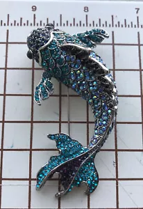 Brooch Pin Shark Marlin Vintage Gallery Water Emerald Stone Blue Pink Green - Picture 1 of 2
