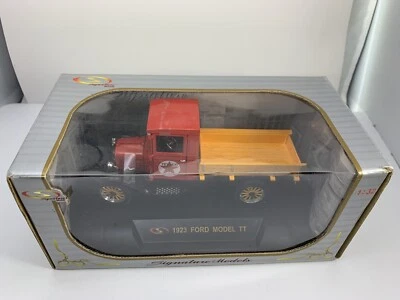 NEW Diecast 1923 FORD MODEL TT "Texaco" Pickup Truck 1:32 Signature Models 32323 - Image 1 of 4