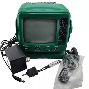 Club giocattolo K•B 5,5" bianco e nero TV/AM/FM/UHF COMPLETO CON SCATOLA E MANUALE TESTATO - Foto 1 di 18