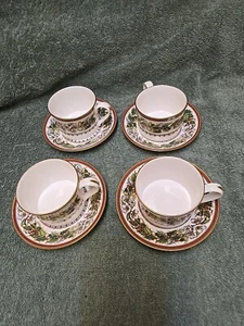 Set of 4 Spode Christmas Rose Cup and Saucers ( 8 Pcs. total) - Picture 1 of 4