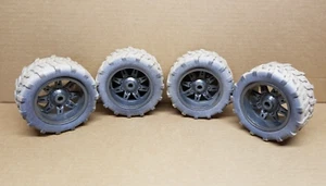 New Bright Land Rover Discovery 1:10 Scale RC Replacement Set Of 4 Tires Only - Picture 1 of 3