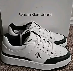 Calvin Klein Aubrie Sneaker Women's Classic Size 8 Medium White and Black - Picture 1 of 6
