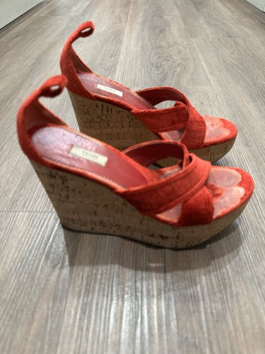 PRADA Rosso Velluto Fibbia Sughero Zeppa Grossa Plateau Tacco Manca Cinturino