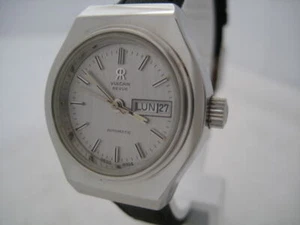 NOS NEW SWISS WATER RESIST AUTOMATIC VULCAIN WATCH 1960 - Picture 1 of 3