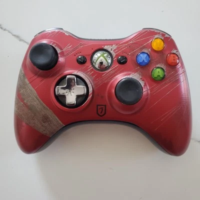 Controlador rojo original Microsoft Xbox 360 OEM Tomb Raider con batería Foto 1 de 2