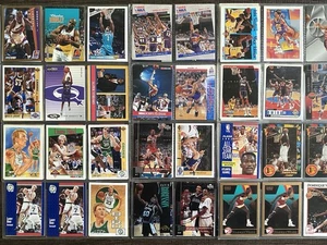 HUGE 600+ SPORTS CARD LOT NBA NFL MLB 80s 90s 00s Collection Stars Legends HOF - Picture 1 of 13