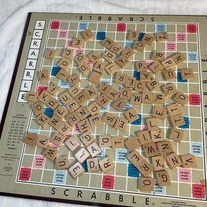 Vintage Scrabble Crossword Game By Selchow  &  Richter Co Original box - Picture 1 of 8