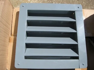 Neu Box mit 10 quadratischen Aluminium-Unterputz-Wandlüftungsöffnungen 8 x 8 (Farbe grau) - Bild 1 von 4