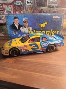 Dale Earnhardt Sr #3 Goodwrench / Wrangler Jeans 1999 Action NASCAR 1:24 Scale - Picture 1 of 3