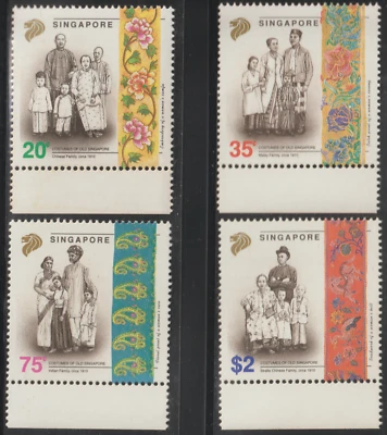 (S160)MALAYSIA SINGAPORE 1992 HERITAGE -OLD COSTUMES SET 4V MNH. FV S$ 3.30 - Image 1 of 2