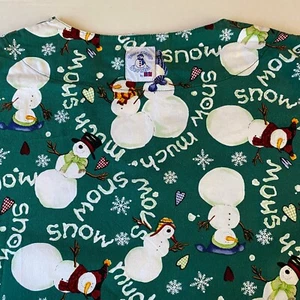 Snow Happy Scrubs UA Scrub Top Size Sm/Med Christmas Holiday Green Snowman - Picture 1 of 8