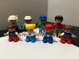 LEGO - LEGO Duplo Minifigures X 8 - 8 LEGO Duplo Minifigures - Picture 1 of 6