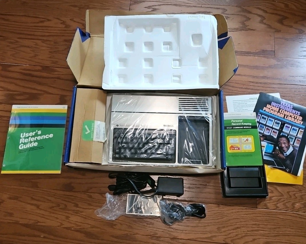 Texas Instruments Ti-99/4A Vintage Computers & Mainframes