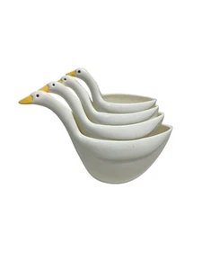Vintage MCM Melamine Stacking Nesting Country Goose Set of 4 Measuring Cups - Picture 1 of 6