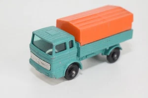 B92 1:60 MATCHBOX 1 CAMION MERCEDES-BENZ VERDE CON TETTOIA ARANCIONE ECC. COND. - Foto 1 di 8