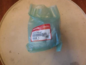 HONDA OHV ENGINE FLOAT CARB ASSY - PART #16100-Z8B-861 - NEW OEM PART - Picture 1 of 2