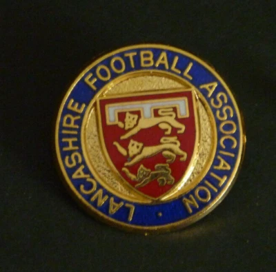 LANCASHIRE FOOTBALL ASSOCIATION 25mm badge gilt/vitreous enamel - Image 1 of 2