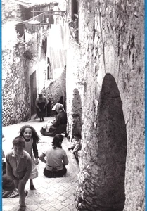 large vintage photo children Ostuni Brindisi Italy c 1965 foto by Sansone Italia - Picture 1 of 2