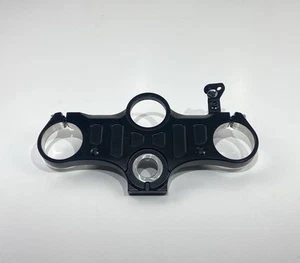 ♻️ Yamaha YZF R7 2022 - 2025 Top Yoke obere Gabelschelle mit Schrauben ♻️ - Bild 1 von 15
