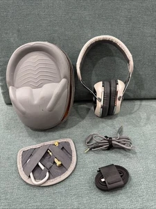 Auriculares inalámbricos sobre la oreja V-Moda Crossfade - Blanco Plata Cromo - Usados - Imagen 1 de 24