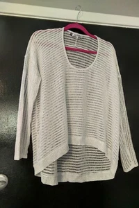 Transparenter silber & weißer Hi-Low Pullover von Jennifer Lopez ~ Größe L ~ Neu ohne Etikett - Bild 1 von 4