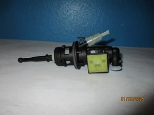 1K0 721 388 AB cilindro transmisor embrague cilindro transmisor embrague (10015) - Imagen 1 de 5