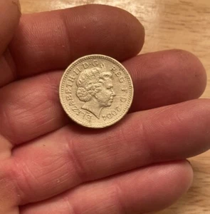 2004 Forth Railway Bridge £1 Round Coin Circulated Rare Collectible - Bild 1 von 3