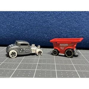 Hot Wheels Disney Mickey Mouse Steamboat Willie 32 Ford Red Aisle Driver Ride On - Picture 1 of 13