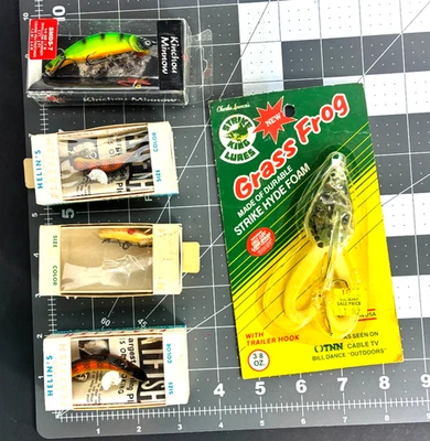 Lote - Señuelos Strike King Grass Frog 3/8 oz. & MATZUO America + 3 peces planos JP Foto 1 de 4