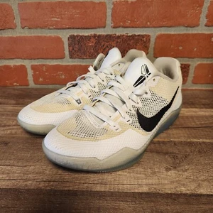 2016 NIKE KOBE 11 LOW EM FUNDAMENTAL GRÖSSE 10,5 336183 100 BASKETBALLSCHUHE S7 - Bild 1 von 8