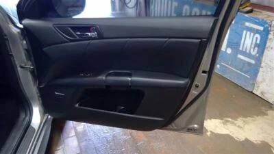 Suzuki Kizashi 2011 panel interior puerta pasajero delantero derecho negro 102904 Foto 1 de 4