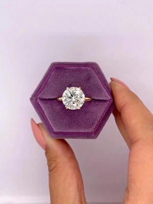 3.00Ct Round-Cut VS1 Lab Grown Diamond Solitaire Engagement Ring 14k Yellow Gold - Image 1 of 3