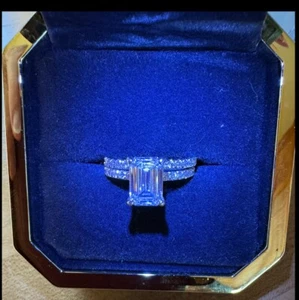 IGI 2.05 Ct F VS1 Emerald Cut Lab Grown Diamond Engagement And Wedding ring - Picture 1 of 10