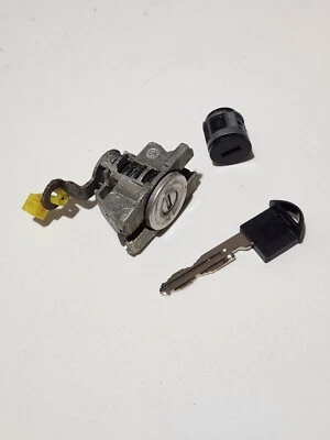 MAXIMA NISSAN 2009-2014 FABRICANTE DE EQUIPOS ORIGINALES CERRADURA DE PUERTA LATERAL DEL CONDUCTOR CILINDRO UNA LLAVE H0601-9N01A Foto 1 de 3