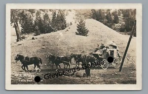 RPPC BX Stage CARIBOO ROAD Stagecoach BC British Columbia Real Photo Postcard - Imagen 1 de 2