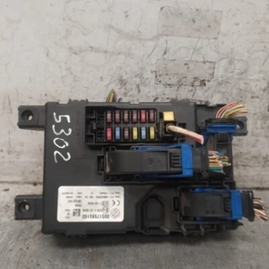 00517986160 scatola porta fusibili per FIAT PUNTO BERLINA (188) 1.9 JTD 225586 - Imagen 1 de 5