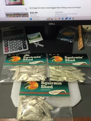 3 УПАКОВКИ ВИНТАЖНЫЕ БАС PRO SHOP 3 «SQUIRMIN' SHAD ПРИМАНКИ (20PK) NIPS СДЕЛАНО В США - Изображение 1 из 3