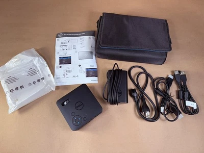 ИЗЯЩНЫЙ мобильный проектор Dell M318WL с чехлом, питанием и кабелями - протестирован - работает - Изображение 1 из 4