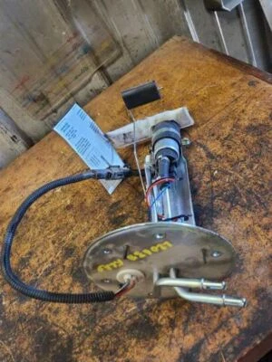 Bomba de combustible 4,2 L para camioneta Ford F150 1997 774300 Foto 1 de 4