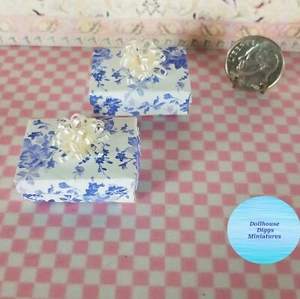 Miniature Dollhouse Shoe Boxes Blue & White Satin Bows Mini Artisan 1:12 Scale - Picture 1 of 6