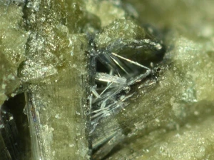 ROSSMANIT aus Cornwall, UK * SELTENES TURMALINGRUPPE MINERAL * 1,9 cm - Bild 1 von 5