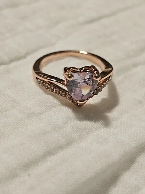 Anillo de diamantes con zafiro rosa en forma de corazón enchapado en oro rosa de 14 quilates creado en laboratorio talla 7 Foto 1 de 4